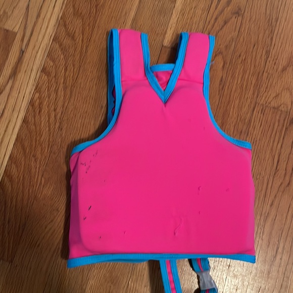 Child Size Life Jacket - Picture 2 of 5